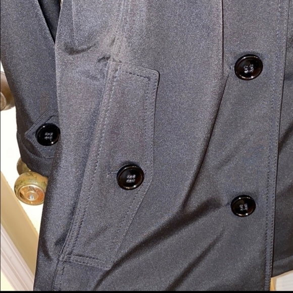 Covington Black Light Coat - Picture 10 of 11